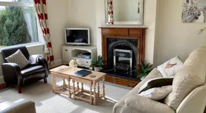 Glenbrae House 3 bedrooms near Nantwich with countryside views on private driveway - Image 2