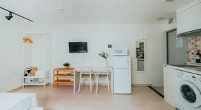 DK House - Image 2