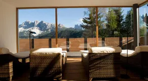 The Vista Hotel - Image 2