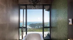 Luxury Home located on Pinnacle Point Golf Estate - Image 3