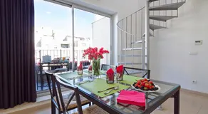 Charmsuites Paralel - Image 3