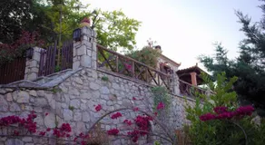 Vozas Villas - Traditional Houses with Great View - Image 3