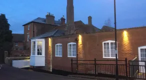 Three Crowns Guest House - Image 3