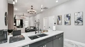 Houston's Marble Gem Near NRG & Medical Center - Image 4