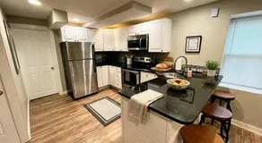 Boardwalk- large modern unit with King bed fast WIFI free coffee and easy parking - Image 4