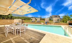 Allas Villa Heated Pool - Image 5