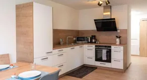 Oak Comfortable Holiday Residence - Image 4