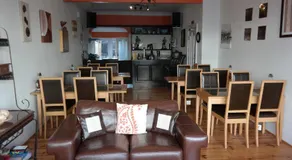 Shananagens Guesthouse - Image 5