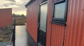 The Wee Red Cabin - Image 4