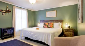 Blacksburg Bed & Breakfast - Image 2