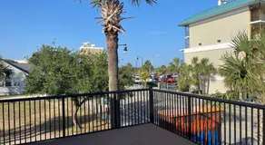 Sunburst Hotel - Image 3