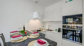 Beachy Vibes- 900m from the beach - Happy Rentals - Image 3