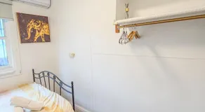 Mascot Private Rooms with Shared Bathrooms Near Sydney Airport & CBD - Image 2