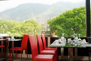 Altamira Village Hotel & Suites - Image 3