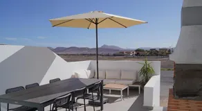 Casa Fuerteremote - new and modern house with office & pool in Corralejo - Image 4