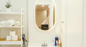 Bright Modern Suite in Winnipeg, Private Entrance and Self Check In - Image 4