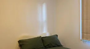 5 Bed Cottage - Image 2