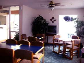 American Inn and Suites White Hall - Image 5