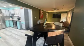Duplex style home-quiet area - Image 5