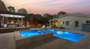 Shell Cove Holiday Home Ocean Views & Heated Pool - Image 4
