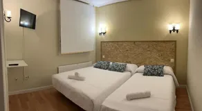 HOSTAL-RESTAURANTE POSADA DEL DUQUE - Image 2
