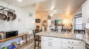 Hawaiian Surfer Haven - Family Stay Near Slopes - Image 5