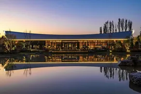 Xinzhou Qingliangwan Hot Spring Health Resort Town - Image 4