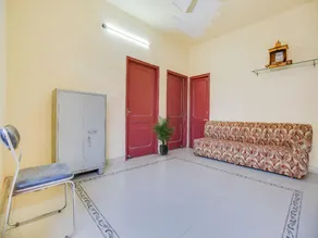 Flagship Corner Guest House - Image 5