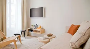 Lola - Design 2BR Suite Mouffetard Pantheon - Image 2
