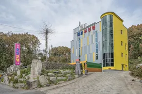 Yanolja Mir Self Check-in Hotel - Image 4