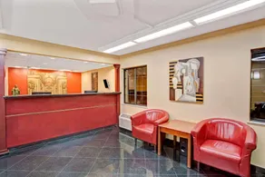 Super 8 by Wyndham Jacksonville Orange Park - Image 5