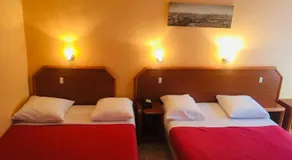 Hôtel Le Méditerranéen - Image 2