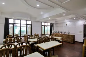 OYO Flagship Manali Palace - Image 2