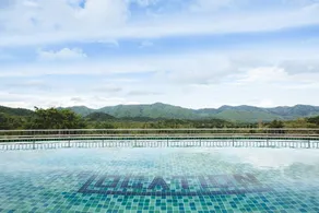 The Location Resort - Image 5