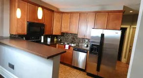 1BR Baseball Retro Apartment Downtown STL - Image 2