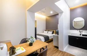 Wando Hotel Corner Residence - Image 5