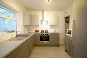 Diana House - Image 3