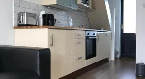 Brighton Marina Floating home - Image 3