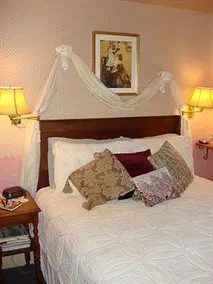 ROCKING HORSE INN - BED AND BREAKFAST - Image 5