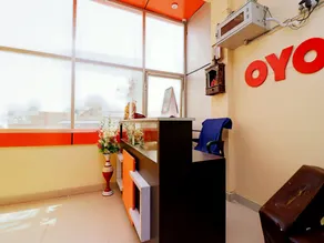 OYO 29644 Hotel Royal - Image 2