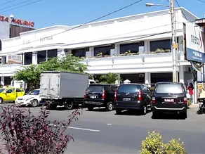 Hotel Santosa - Image 2