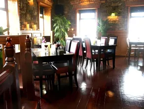 Maddens Bridge Bar & Guesthouse - Image 4