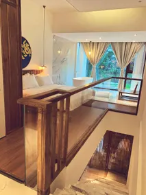 Lakeside Villa - Image 4