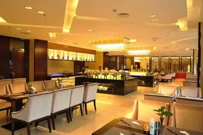 New Continental June House Hotel - Image 3