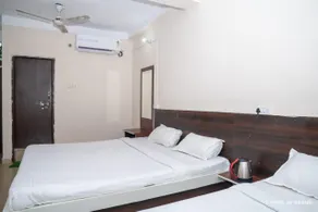 HOTEL G P GRAND - Image 4