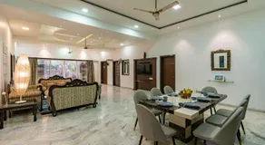 EKO STAY Gold- CHESTNUT VILLA - Image 3