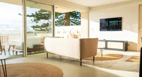 Silveira Bay Lounge Retreat - Image 2