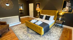 Selworthy - Luxury 3 Bedroom Apartment - Image 2
