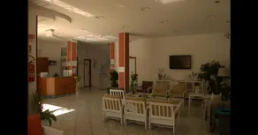 Little Hotel - Image 5