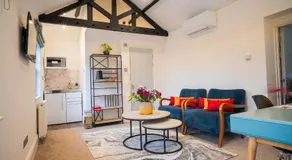 Highway Cottage - Mickleham - Image 2